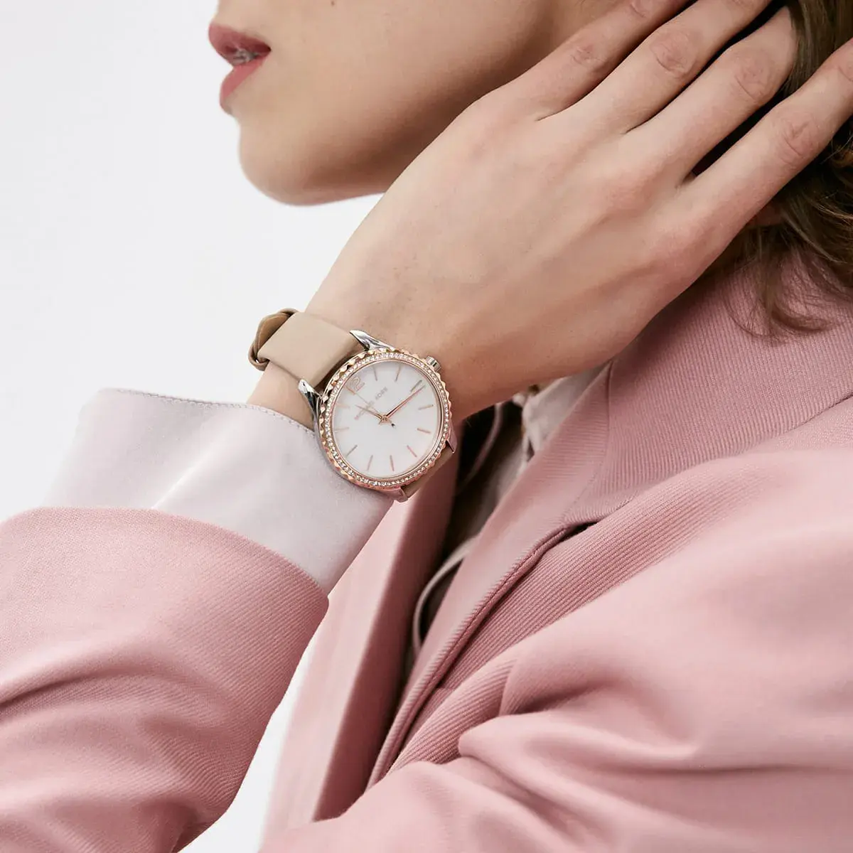 Montre Femme Layton MK2910 – Cadran Nacré & Bracelet Cuir Marron – Montre homme au Maroc | Montre Femme au Maroc Idée Cadeau pour toutes les occasions – Montre24.ma Montre Femme Layton MK2910 – Cadran Nacré & Bracelet Cuir Marron – Image 2