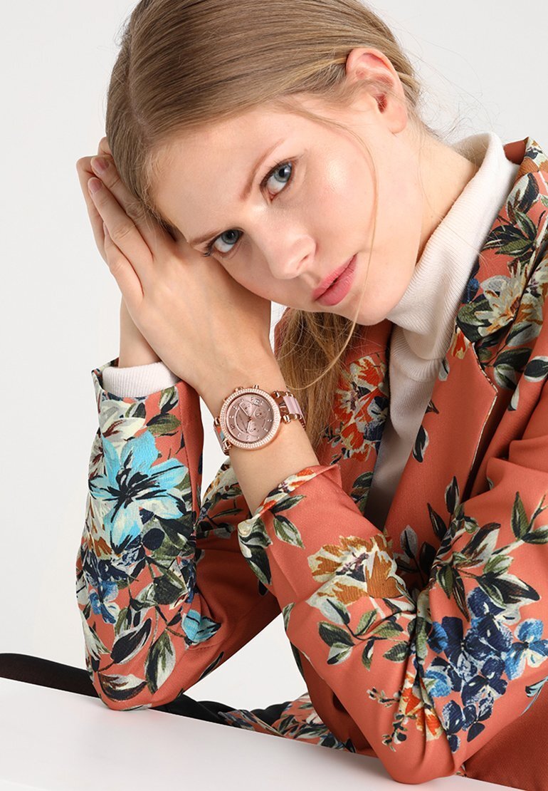Montre Femme Parker MK5896 – Cadran Rose Gold & Bracelet Acétate – Montre homme au Maroc | Montre Femme au Maroc Idée Cadeau pour toutes les occasions – Montre24.ma Montre Femme Parker MK5896 – Cadran Rose Gold & Bracelet Acétate – Image 3